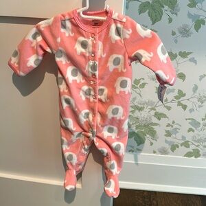 NWT Carter’s fleece footie